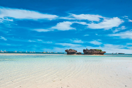 Azure - CONSTANCE TSARABANJINA MADAGASCAR